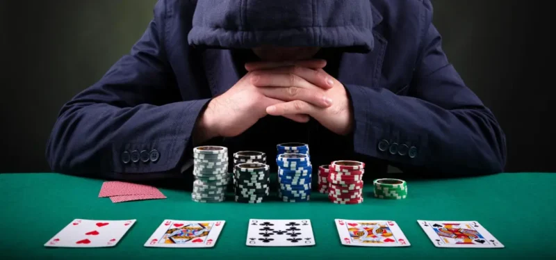 Sai Lầm Khi Chơi Poker: Hướng Dẫn Tránh Thất Bại Cho Người Mới